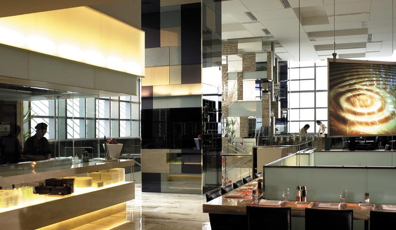 Traders Hotel-Gobo Upstairs Lounge & Grill 1_2566